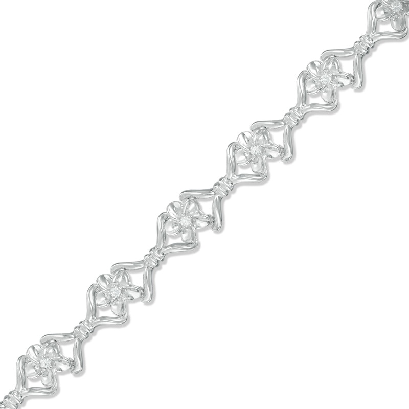 0.18 CT. T.W. Diamond Flower Fashion Link Bracelet in 10K White Gold