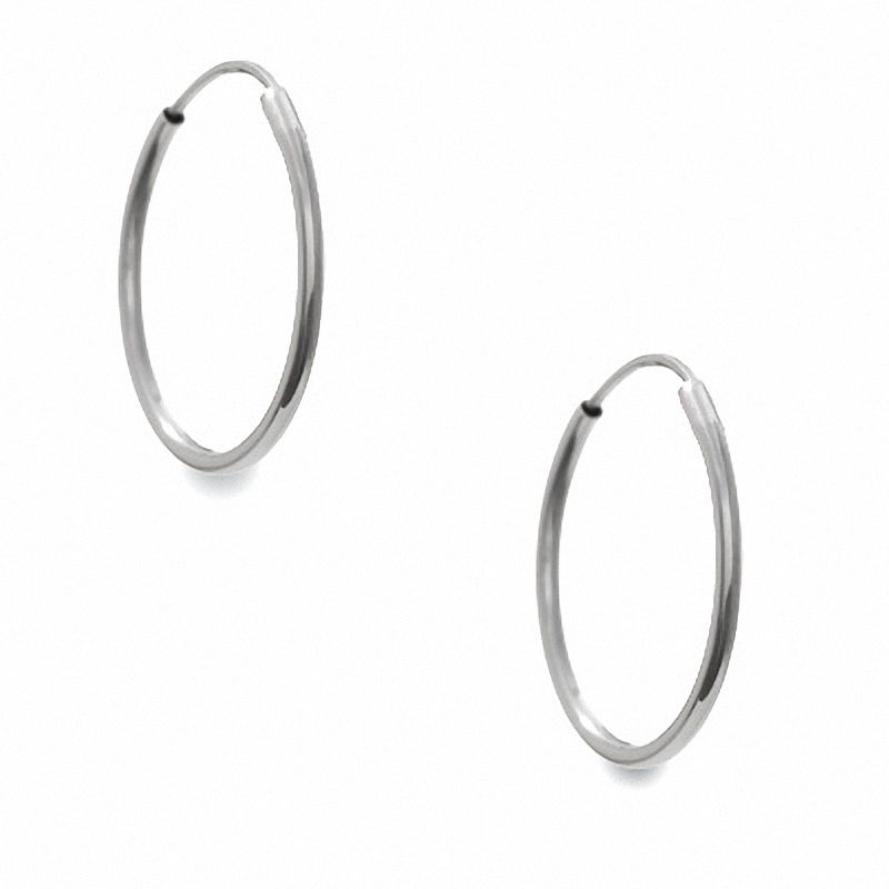 16.0mm Medium Hoop Earrings in 14K White Gold