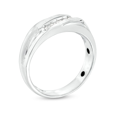 Men's 0.20 CT. T.W. Diamond Five Stone Slant Luxury Fit Wedding Band in 10K White Gold