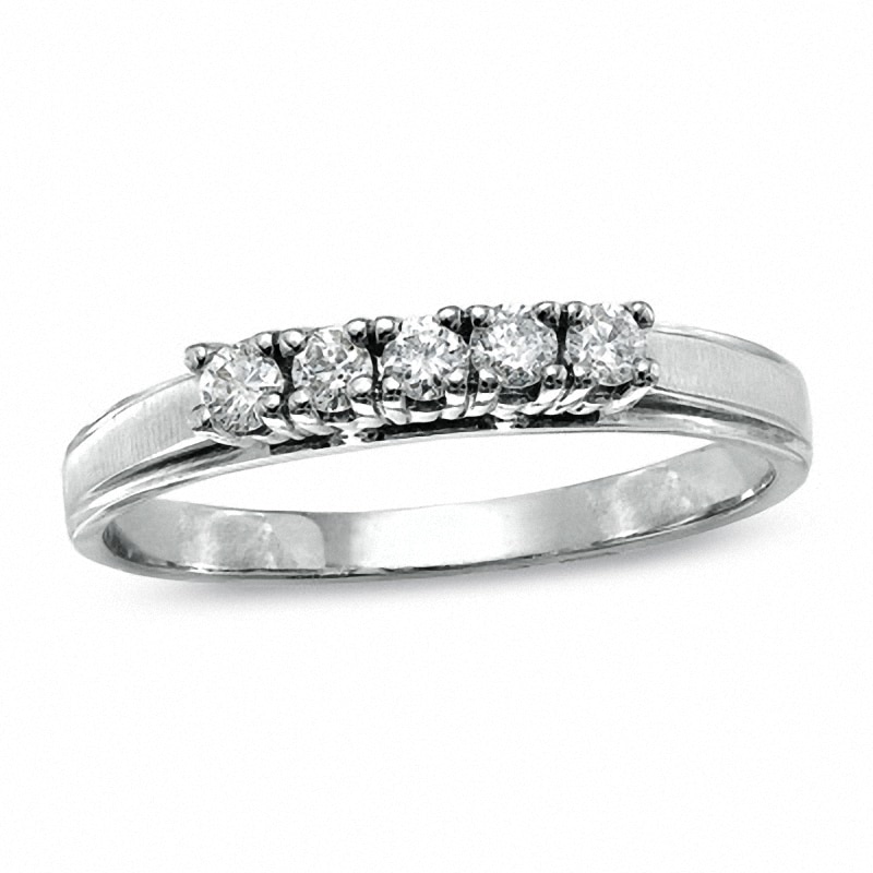 Ladies' 0.20 CT. T.W. Diamond Wedding Band in 14K White Gold