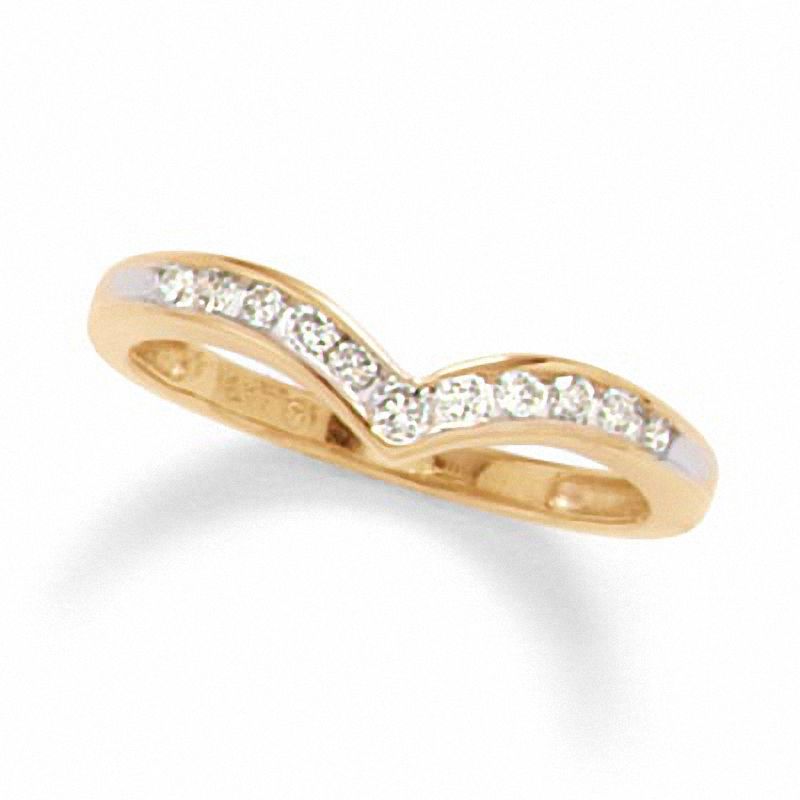 0.25 CT. T.W. Diamond Chevron Channel Band in 10K Gold|Peoples Jewellers