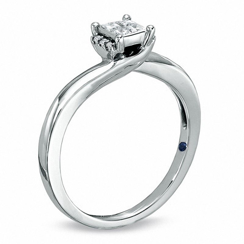 0.20 CT. T.W. Princess-Cut Diamond Promise Ring in 10K White Gold