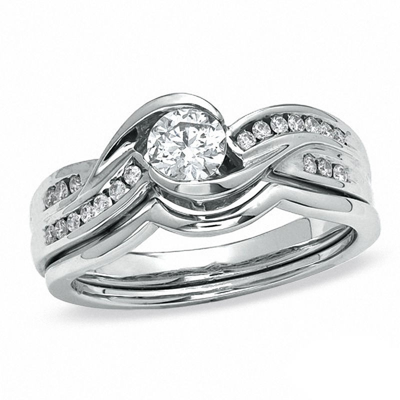 0.50 CT. T.W. Certified Canadian Diamond Bridal Set in 14K White Gold (I/I1)|Peoples Jewellers