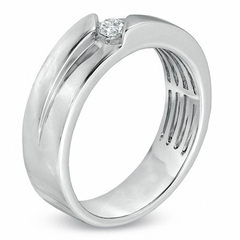 Men's 0.15 CT. Diamond Solitaire Anniversary Band in 14K White Gold