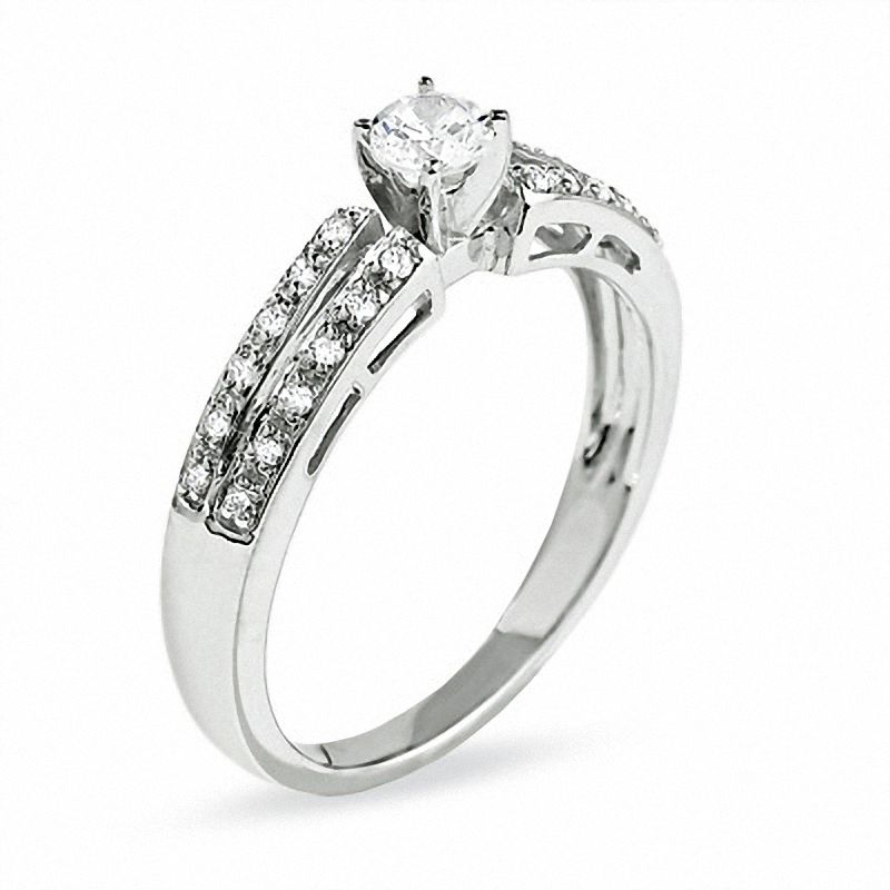 0.25 CT. T.W. Diamond Split Shank Promise Ring in 10K White Gold|Peoples Jewellers