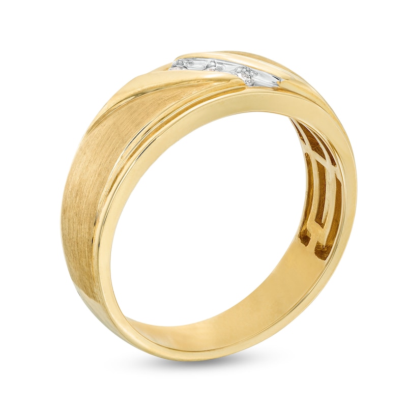 Main Image 3 of Men's 0.10 CT. T.W. Diamond Three Stone Slant Band in 10K Gold