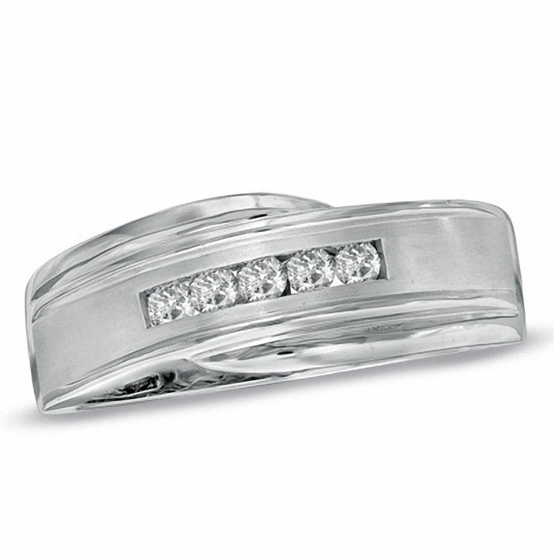 Men's 0.25 CT. T.W. Diamond Five Stone Comfort Fit Anniversary Band in 14K White Gold