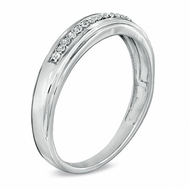 Men's 0.10 CT. T.W. Diamond Wedding Band in 10K White Gold