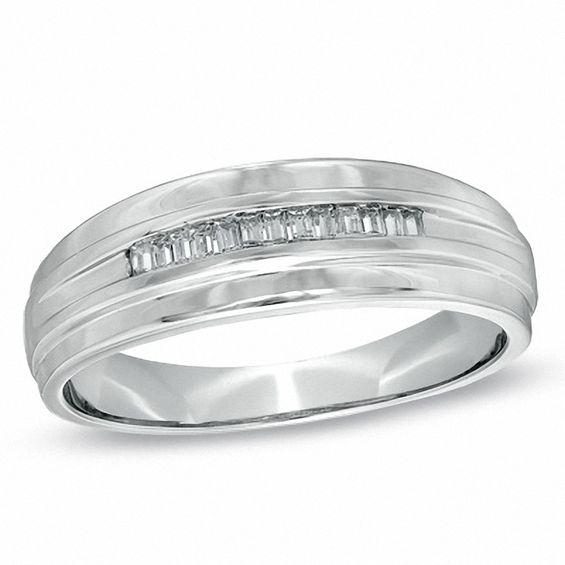 Men's 0.16 CT. T.W. Baguette Diamond Wedding Band in 10K Gold