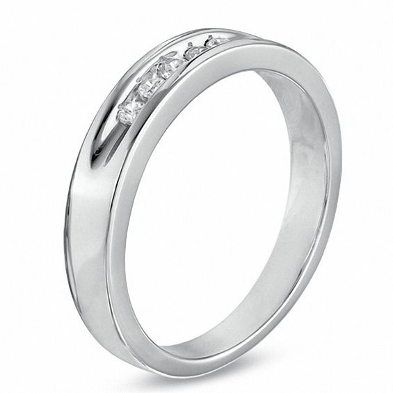 Men's 0.16 CT. T.W. Diamond Five Stone Wedding Band in 10K White Gold