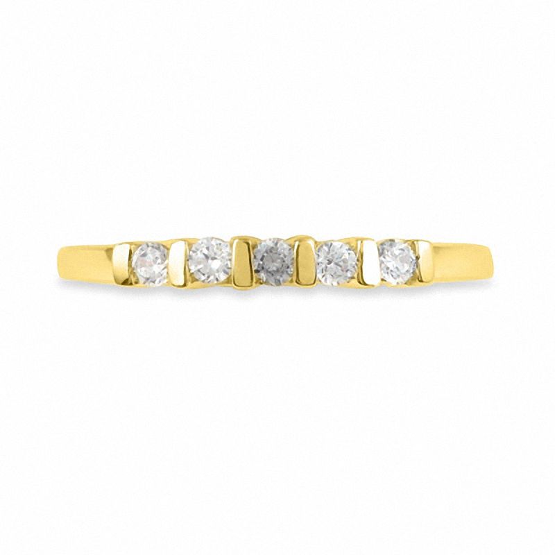 Main Image 2 of 0.25 CT. T.W. Diamond Five Stone Wedding Band in 10K Gold