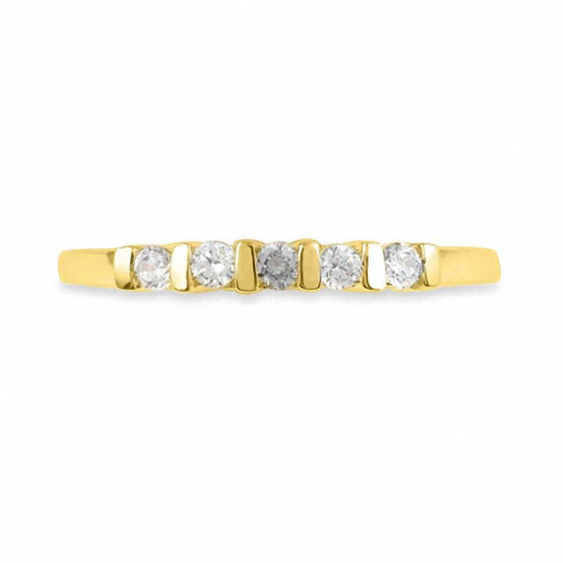 0.25 CT. T.W. Diamond Five Stone Wedding Band in 10K Gold