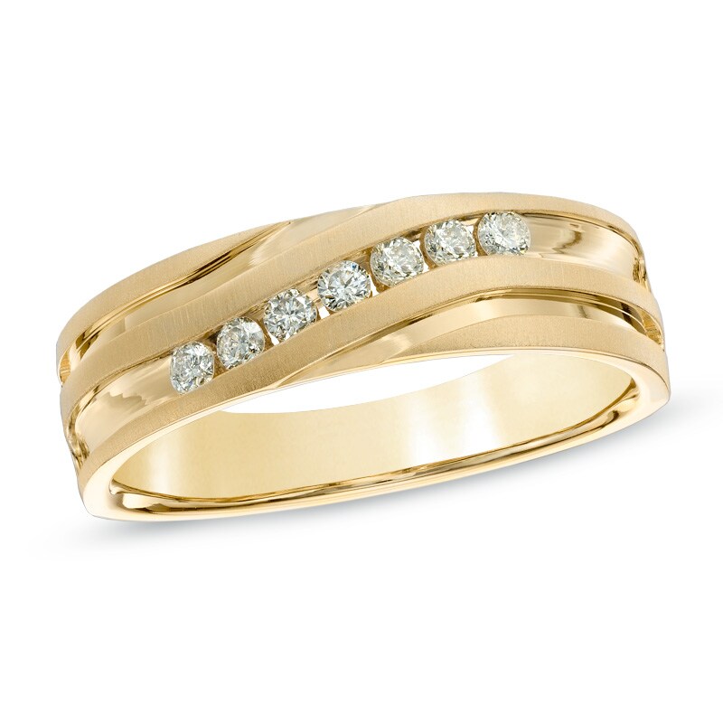 Main Image 1 of 0.25 CT. T.W. Diamond Wedding Band in 10K Gold