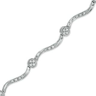 CT. T.W. Diamond Cluster Station Bracelet in 10K Gold