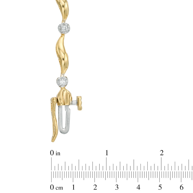 Main Image 2 of 0.16 CT. T.W. Diamond Cluster Station Bracelet in 10K Gold