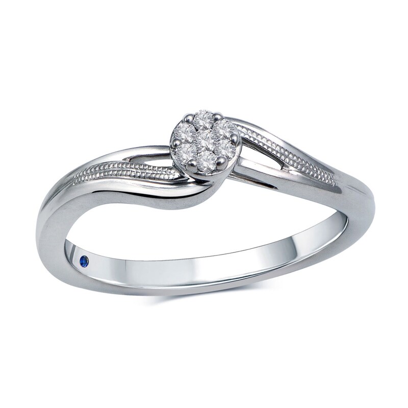 0.12 CT. T.W. Diamond Vintage-Style Heart Promise Ring in 10K White Gold