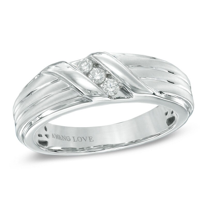 Vera Wang Men's 0.12 CT. T.W. Diamond Wedding Band in 14K White Gold