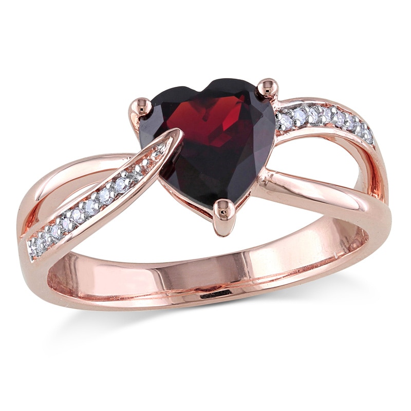 7.0mm Heart-Shaped Garnet and 0.05 CT. T.W. Diamond Ring in 10K Rose Gold|Peoples Jewellers