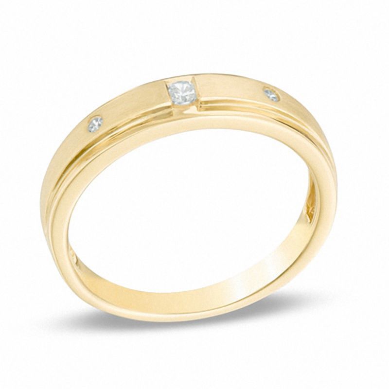 Men's 0.10 CT.T.W. Three Stone Band in 10K Gold