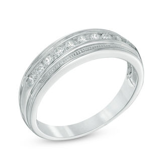 Men's CT. T.W. Diamond Wedding Band in 10K Gold