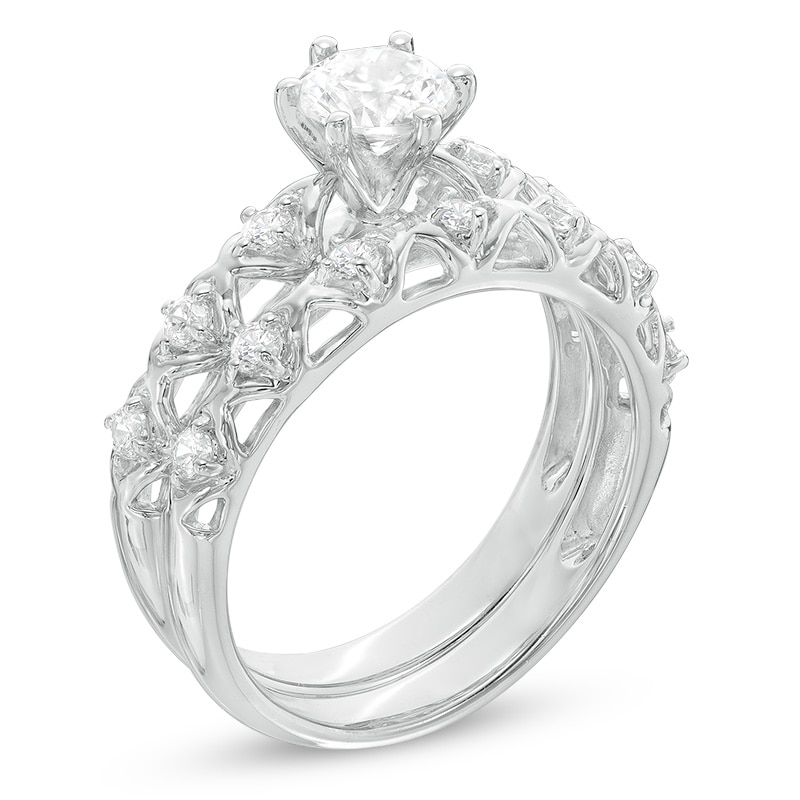 0.95 CT. T.W. Diamond Bridal Set in 10K White Gold