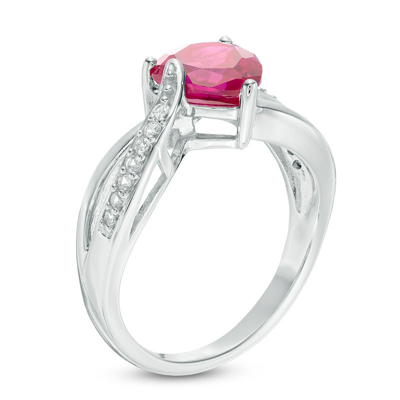 Heart shaped white sapphire ring 2025