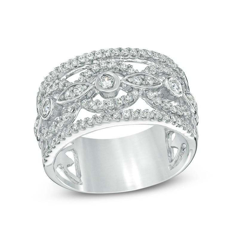 0.58 CT. T.W. Diamond Circle Link Band in 10K White Gold
