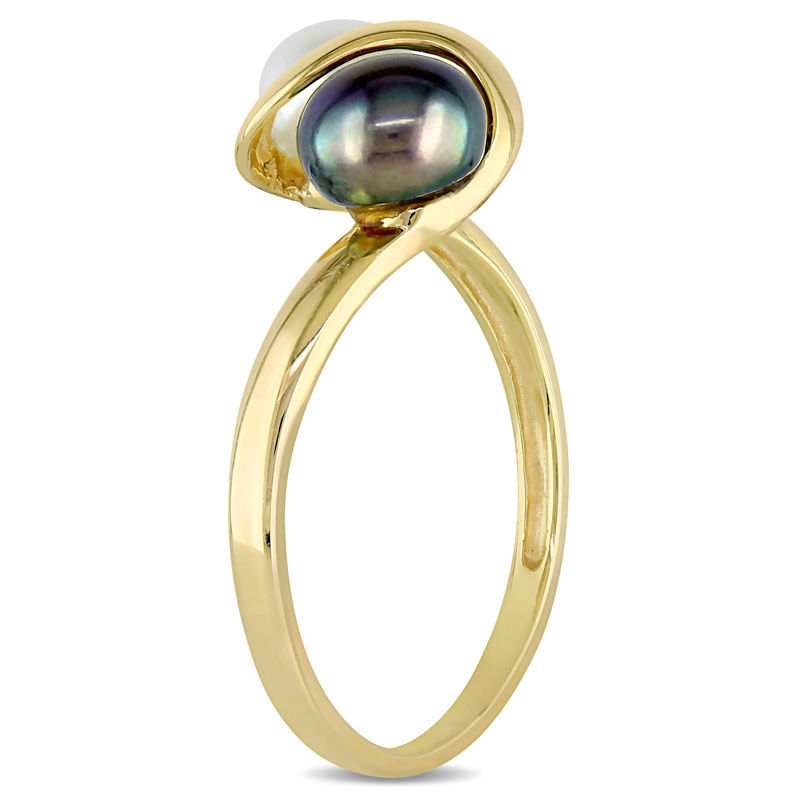 Main Image 2 of 5.5-6.0mm Button White and Dyed Black Freshwater Cultured Pearl Bypass Ring in 10K Gold