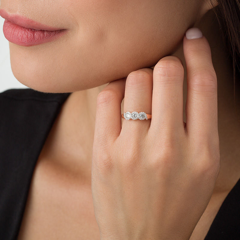 Three stone deals twist ring
