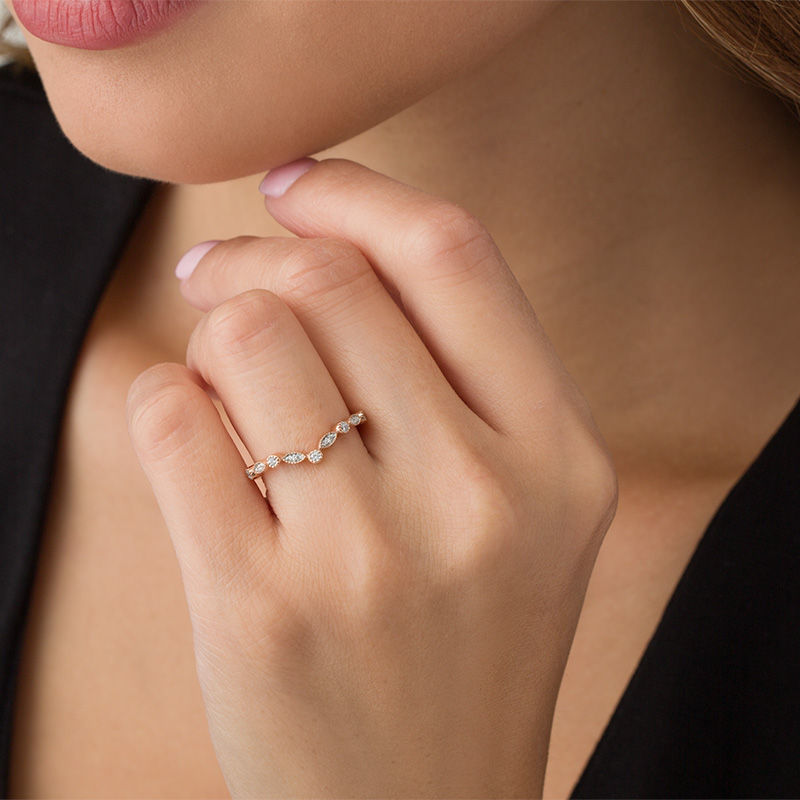 Main Image 3 of 0.115 CT. T.W. Diamond Chevron Vintage-Style Band in 10K Rose Gold