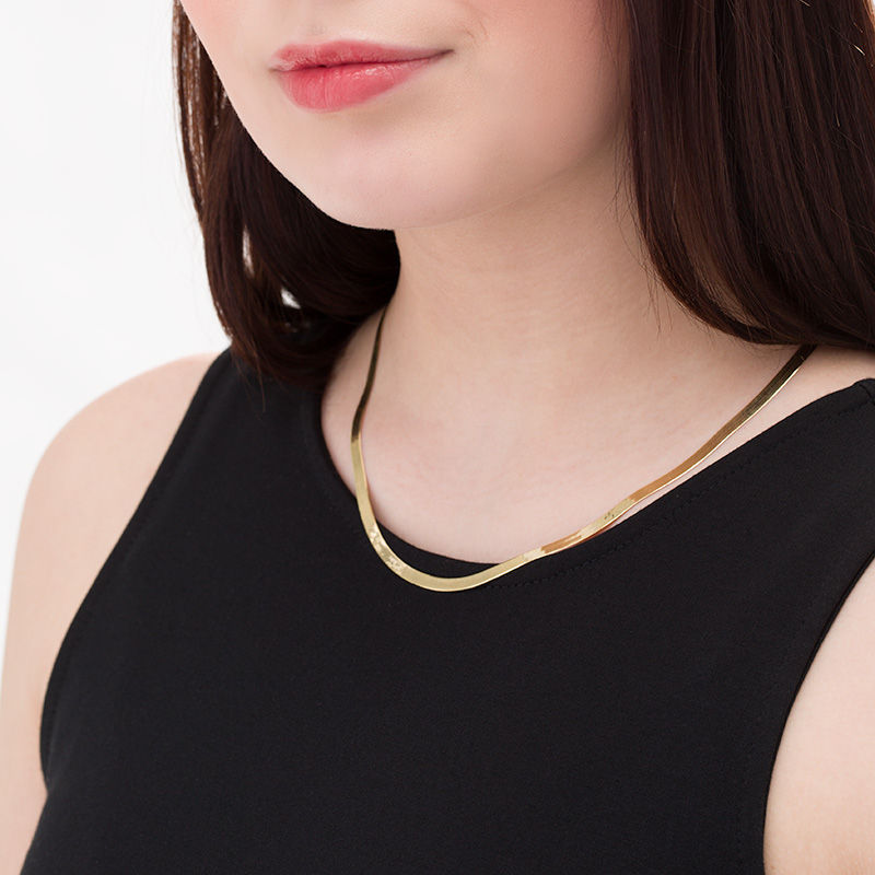 Main Image 2 of Ladies' 4.0mm Herringbone Chain Necklace in 14K Gold - 18"