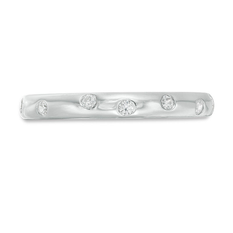 0.18 CT. T.W. Diamond Scattered Wedding Band in Platinum