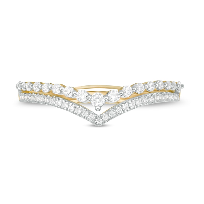 Main Image 4 of 0.23 CT. T.W. Diamond Double Chevron Anniversary Band in 10K Gold