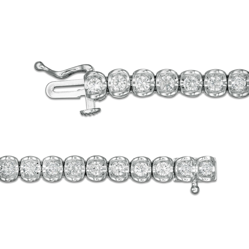 3.04 CT. T.W. Diamond Tennis Bracelet in 10K White Gold - 7.25"