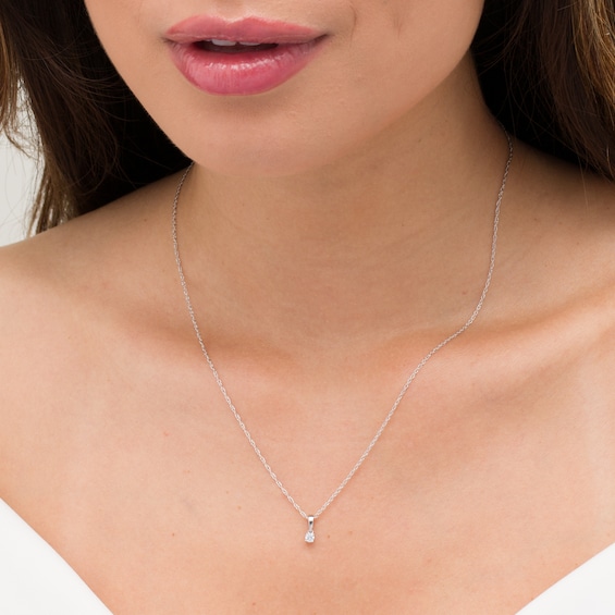 0.45 CT. Diamond Solitaire Pendant in 10K White Gold 0.45 CT. Diamond Solitaire Pendant in 10K White Gold