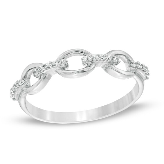0.086 CT. T.W. Diamond Oval Link Ring in 10K White Gold