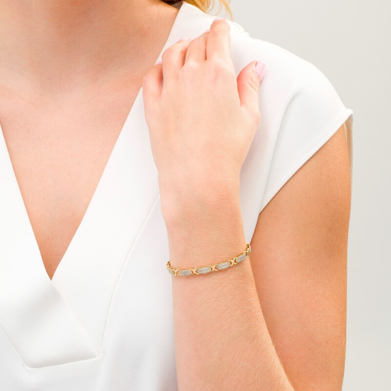 Main Image 2 of 1.00 CT. T.W. Diamond Alternating Double Row "X" Alternating Bracelet in 10K Gold - 7.5"