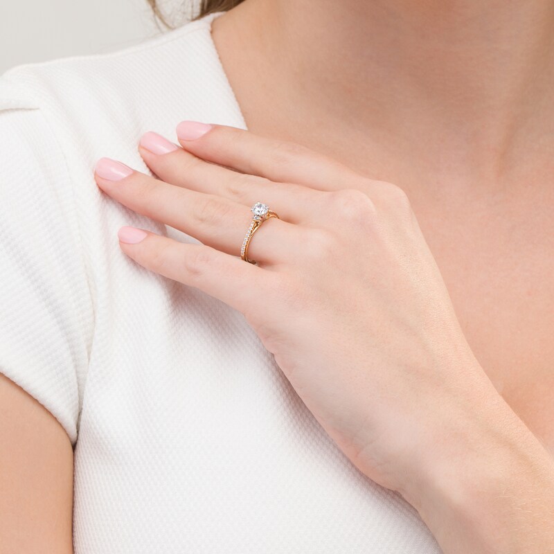 0.80 CT. T.W. Certified Canadian Diamond Vintage-Style Engagement Ring 14K Two-Tone Gold (I/I2)