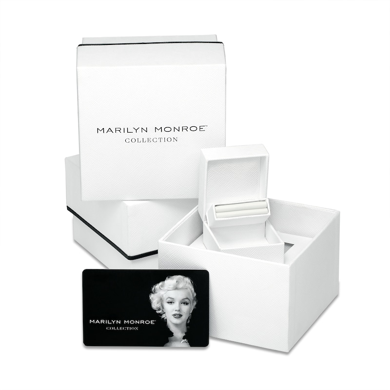 Marilyn Monroe™ Collection 0.95 CT. T.W. Baguette and Round Diamond Band in 14K Rose Gold