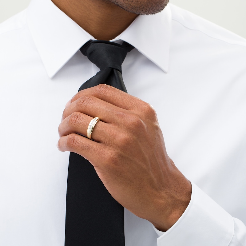 Main Image 2 of Men's 0.10 CT. T.W. Diamond Wedding Band in 14K Gold
