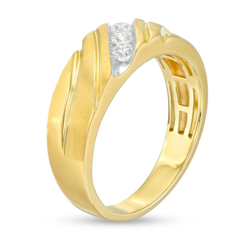 Main Image 3 of Men's 0.25 CT. T.W. Diamond Three Stone Slant Wedding Band in 10K Gold