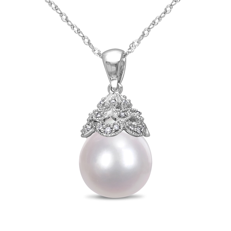 10.0-10.5mm Baroque South Sea Cultured Pearl and 0.06 CT. T.W. Diamond Vintage-Style Pendant in 14K White Gold-17"