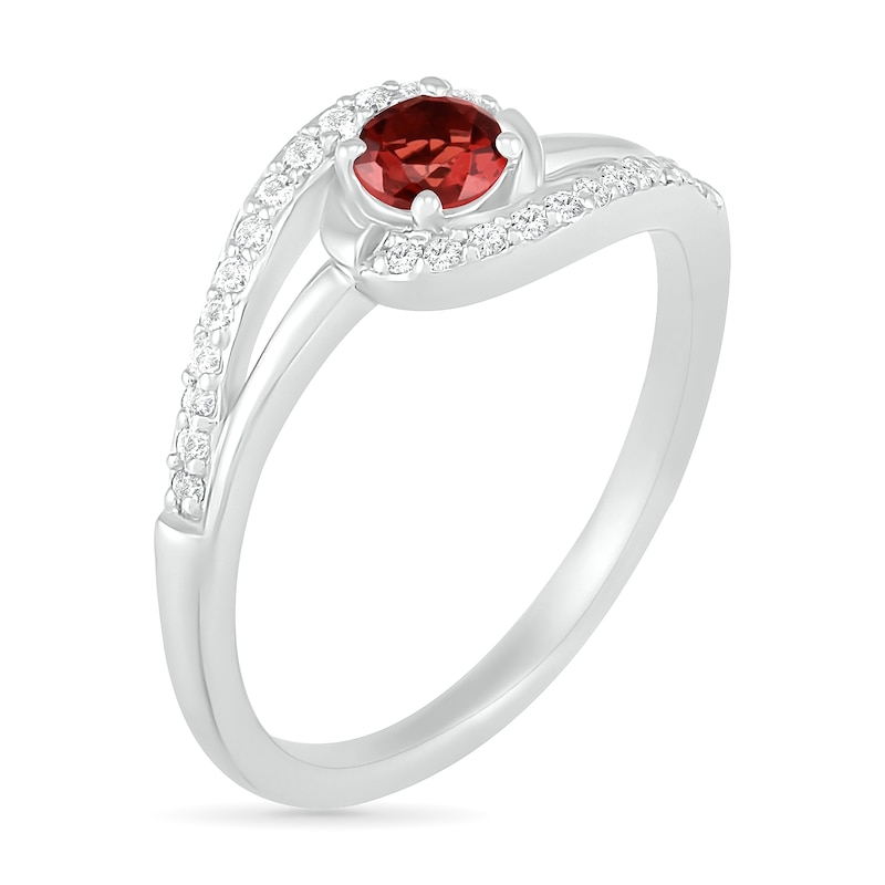 4.0mm Garnet and Lab-Created White Sapphire Bypass Swirl Frame Split Shank Ring in Sterling Silver