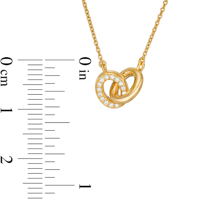 Main Image 4 of Vera Wang Love Collection 0.16 CT. T.W. Diamond Wedding Party Gifts Interlocking Circles Necklace in 14K Gold