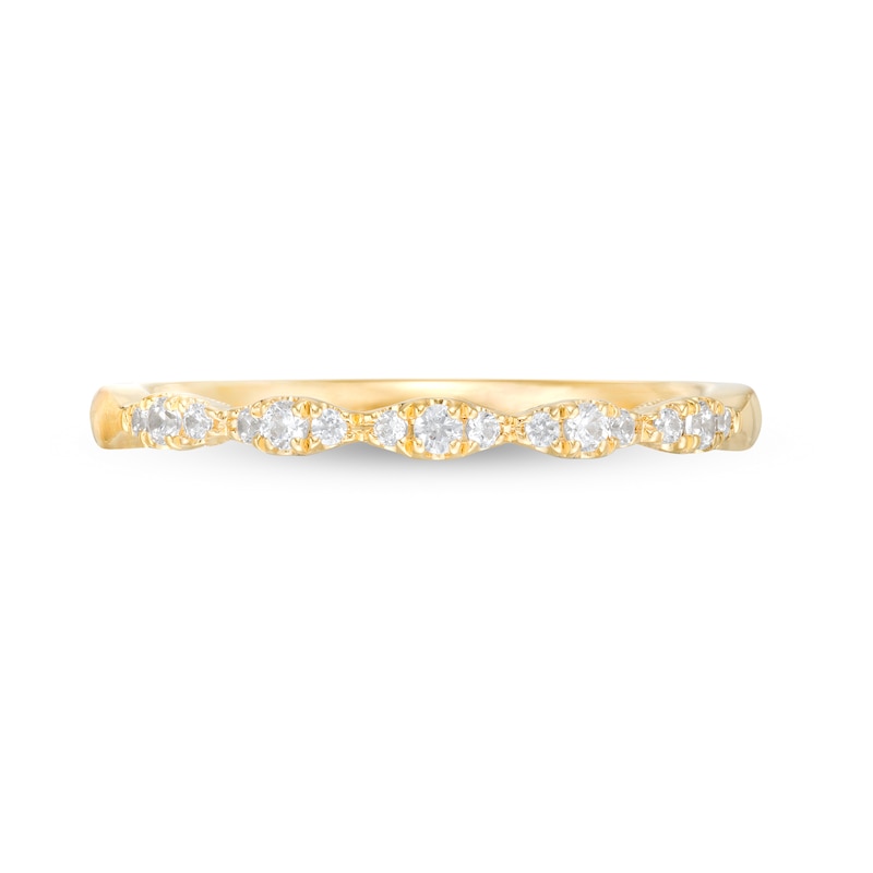 Main Image 4 of 0.12 CT. T.W. Diamond Vintage-Style Scallop Edge Anniversary Band in 10K Gold