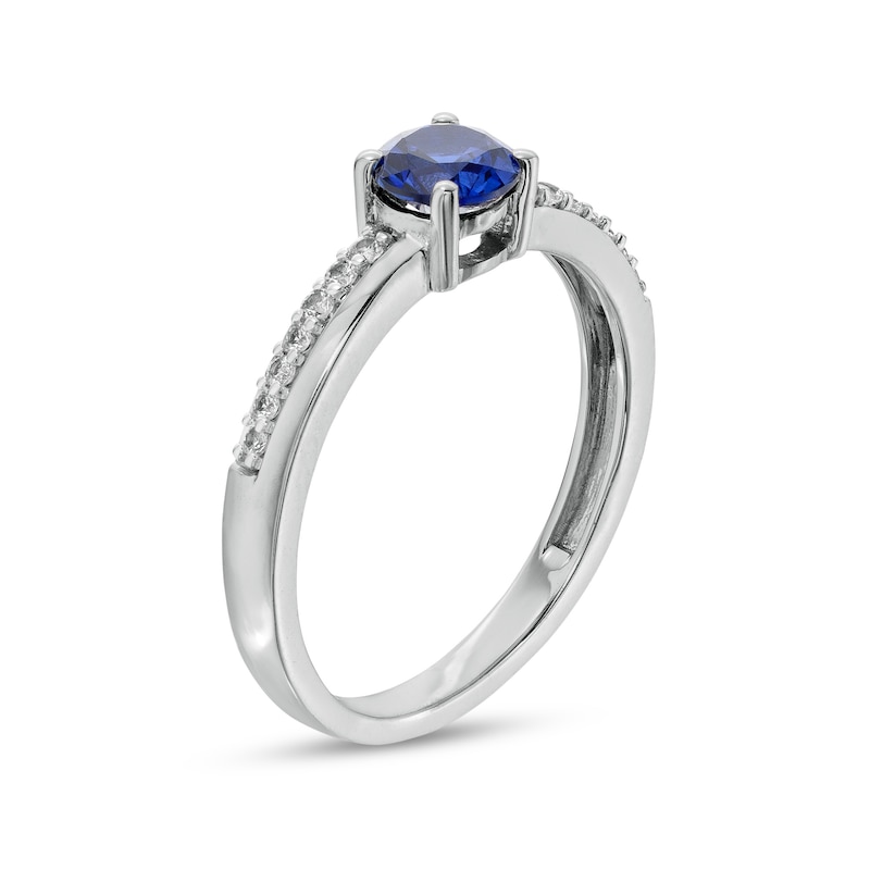 5.0mm Lab-Created Blue and White Sapphire Mirrored Shank Ring in Sterling Silver
