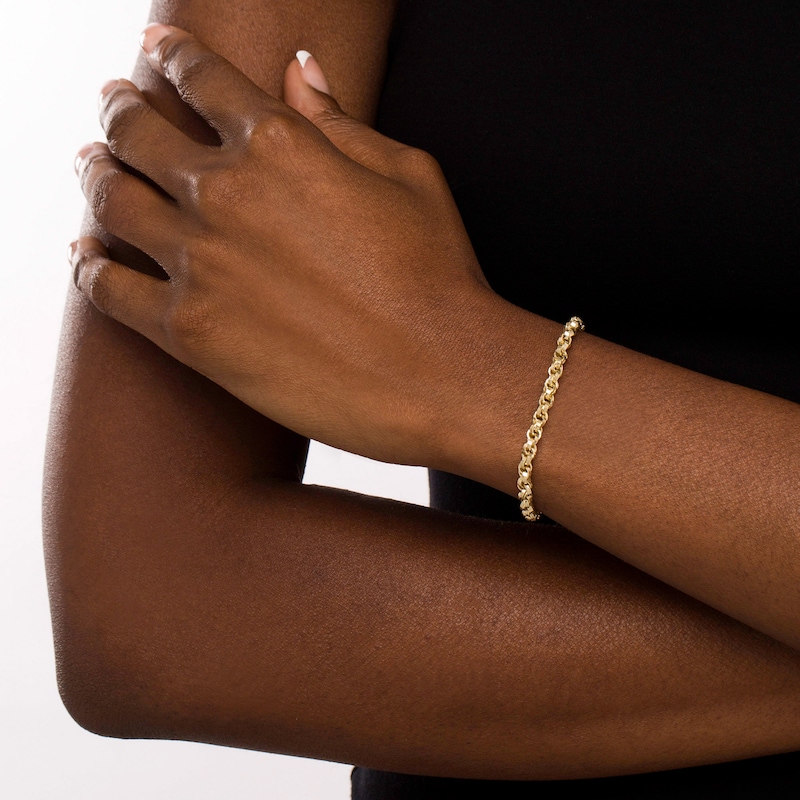 Main Image 2 of 4.15mm Interlocking Triple Row Link Chain Bracelet in Hollow 14K Gold - 7.25"