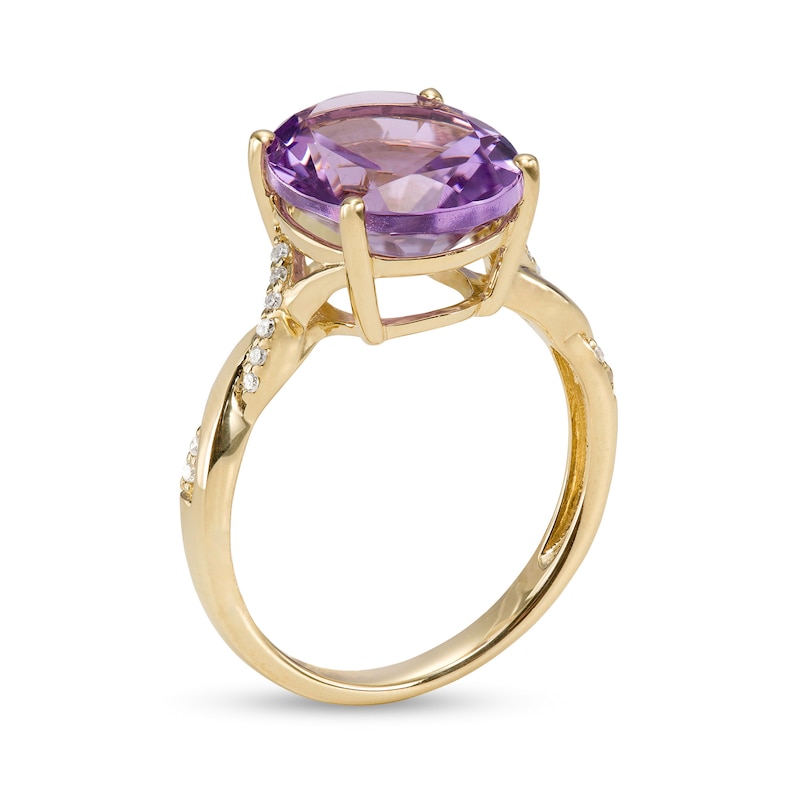 Oval Amethyst and 0.065 CT. T.W. Diamond Twist Shank Ring in 10K Gold – Size 7