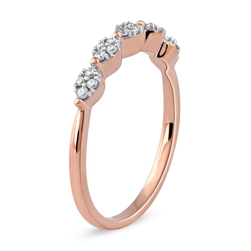 0.15 CT. T.W. Oval-Shaped Multi-Diamond Scallop Edge Stackable Band in 10K Rose Gold