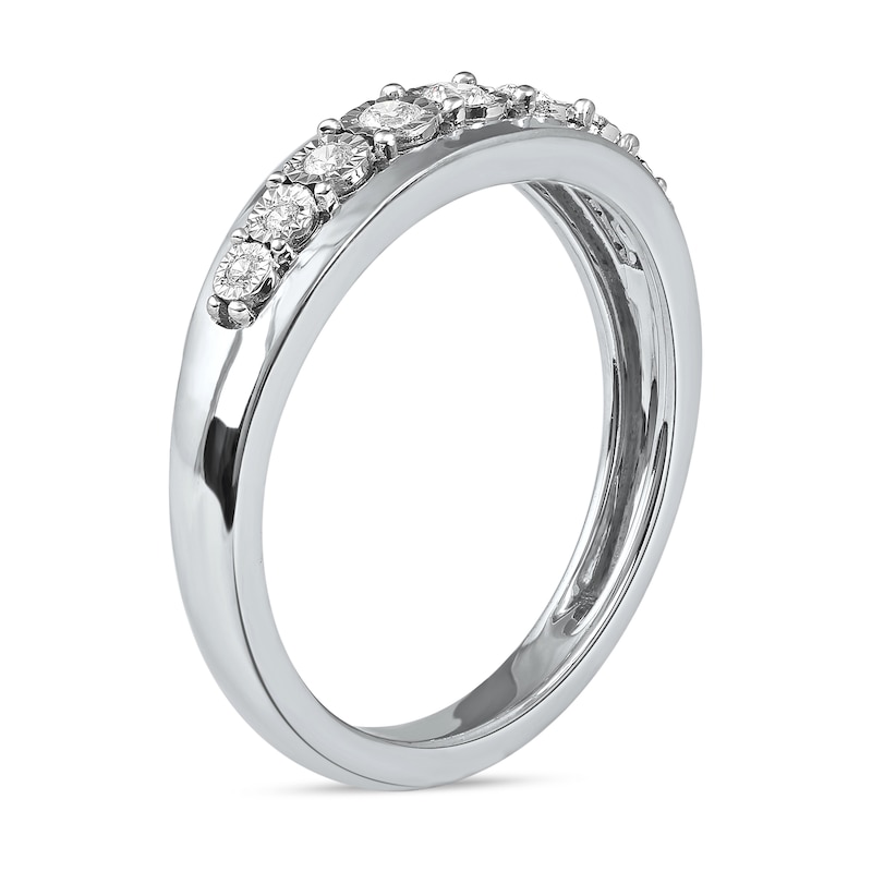 0.15 CT. T.W. Diamond Single Row Nine Stone Ring in 10K Gold